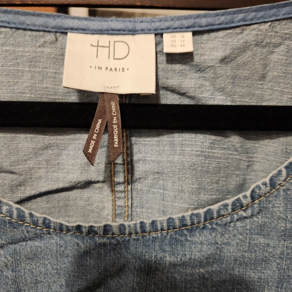 HD in Paris Light Blue Denim Tunic with Front Pockets - Picture 2 of 4